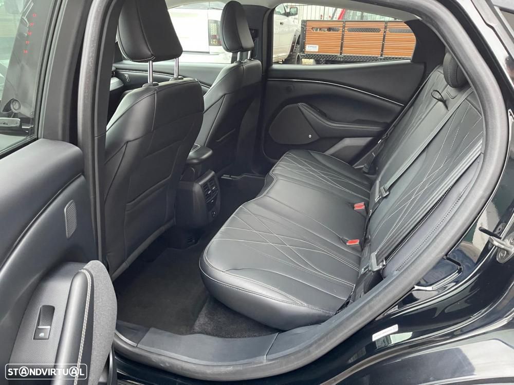Ford Mustang Mach-E 98.7 kWh Premium - 27