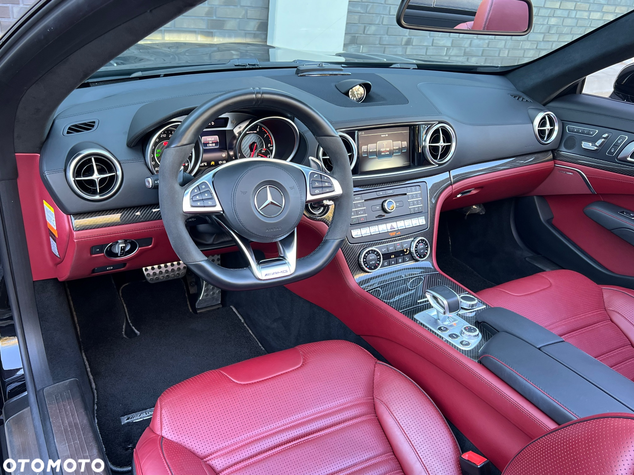 Mercedes-Benz SL 63 AMG - 17