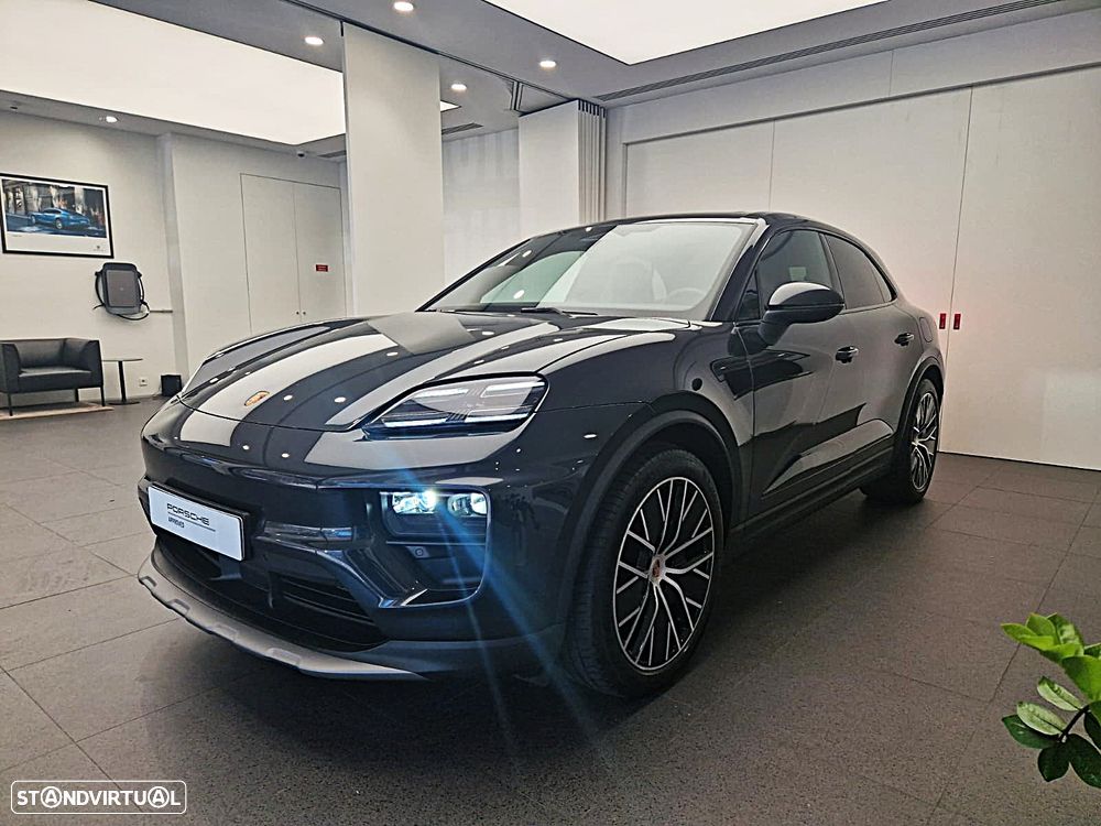 Porsche Macan Electric 4 - 1