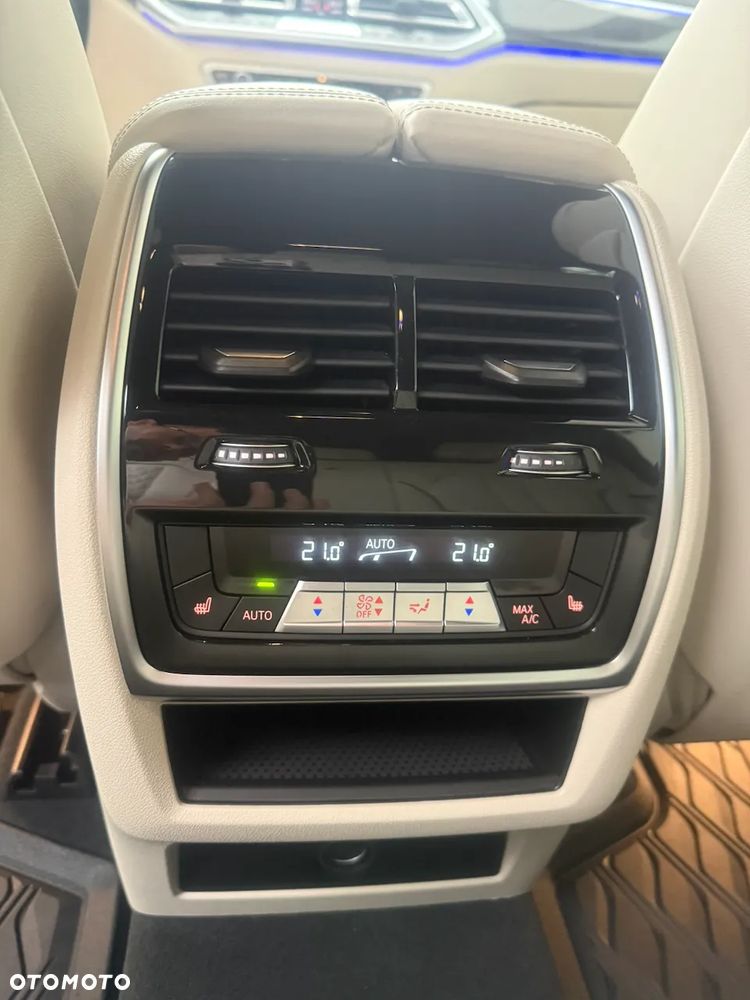 BMW X5 xDrive40d mHEV - 21