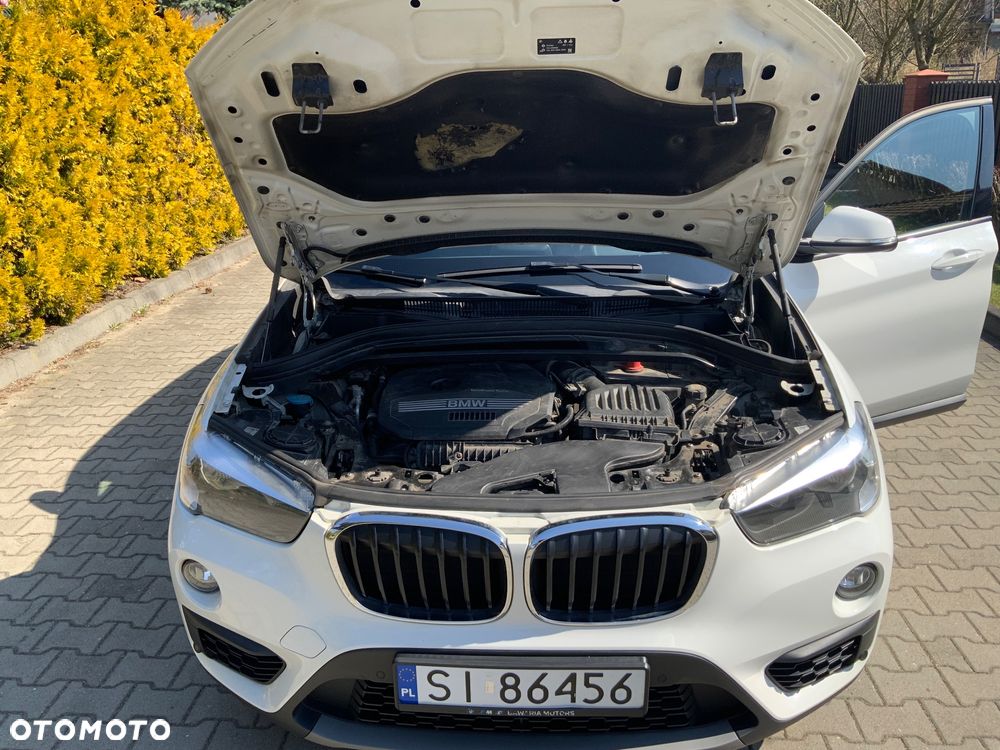 BMW X1 sDrive18i Advantage - 9
