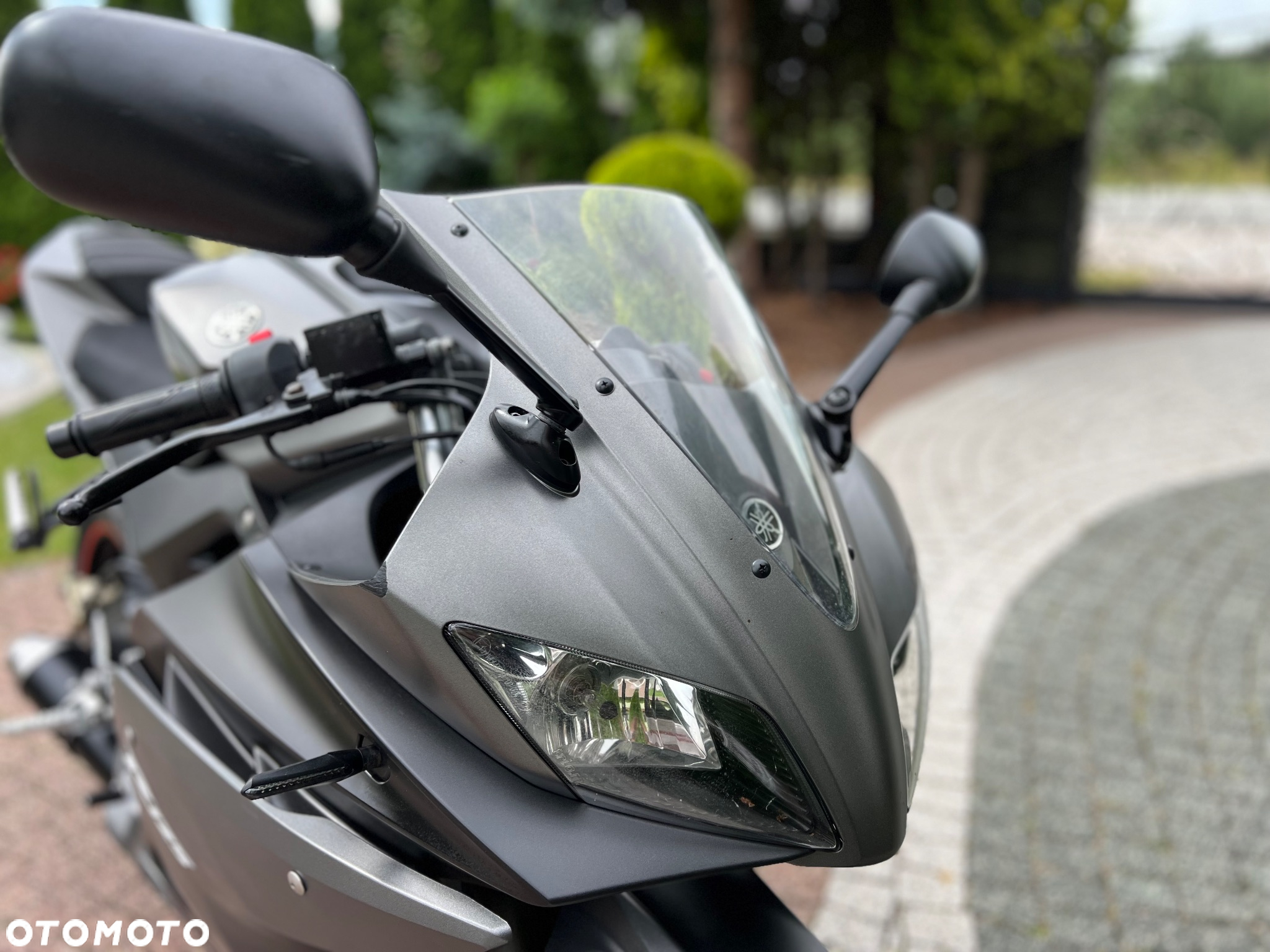 Yamaha YZF - 2