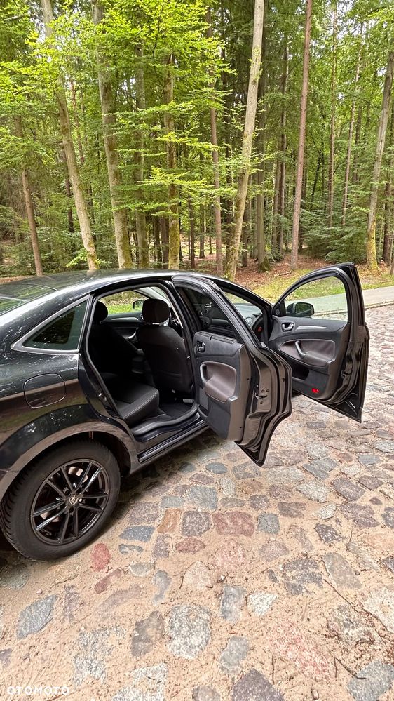 Ford Mondeo 2.0 Ambiente - 8