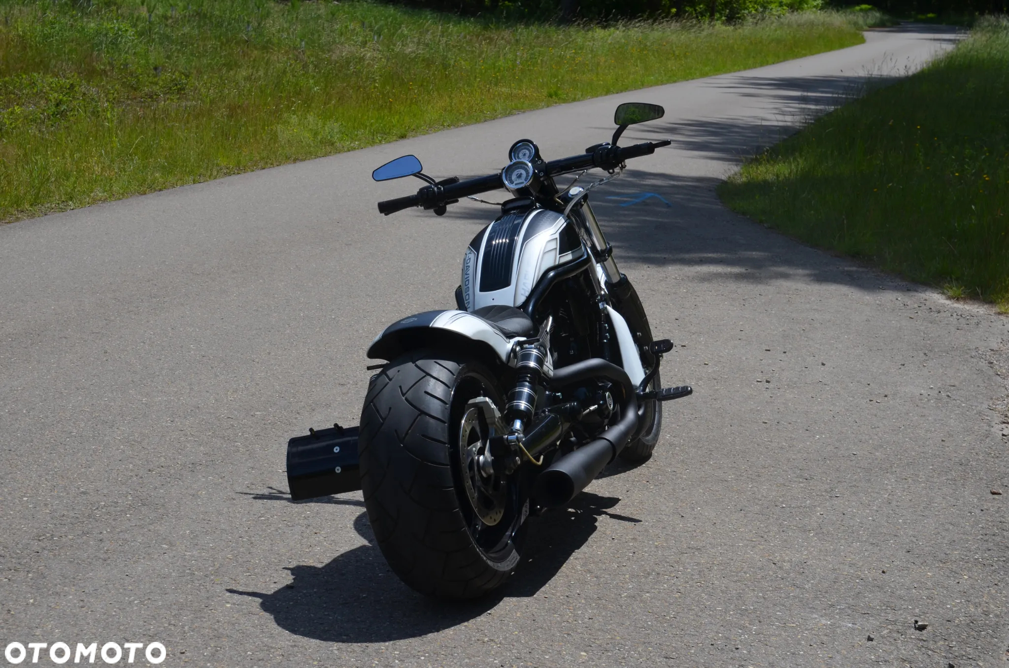 Harley-Davidson V-Rod Night Rod - 2