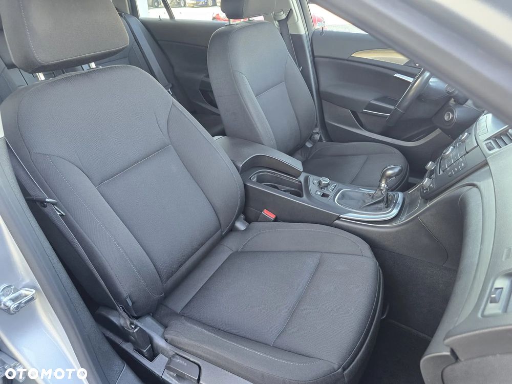 Opel Insignia 1.8 - 12
