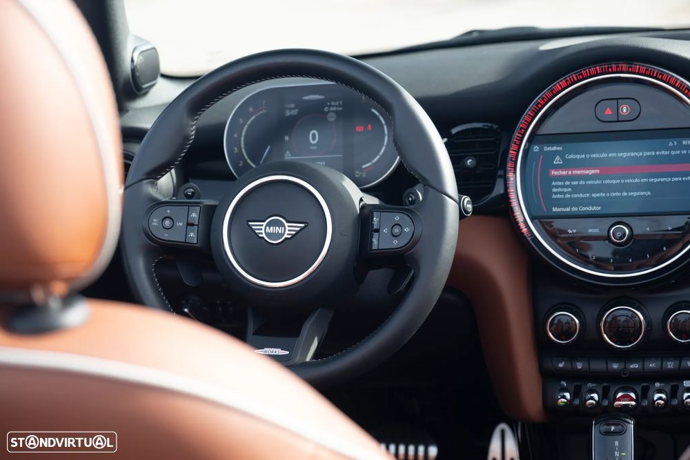 MINI Cabrio John Cooper Works Premium Essential Auto - 29