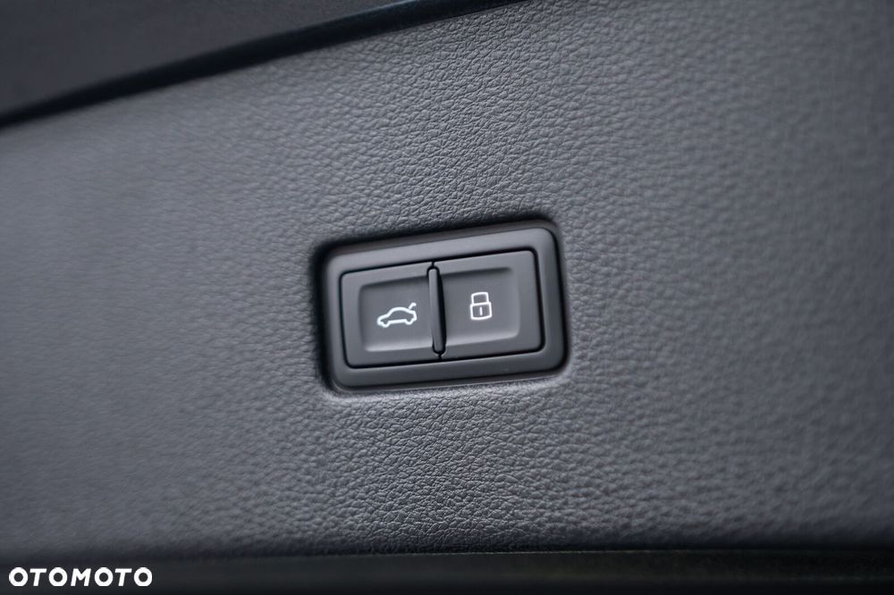 Audi SQ8 TFSI Quattro Tiptronic - 11