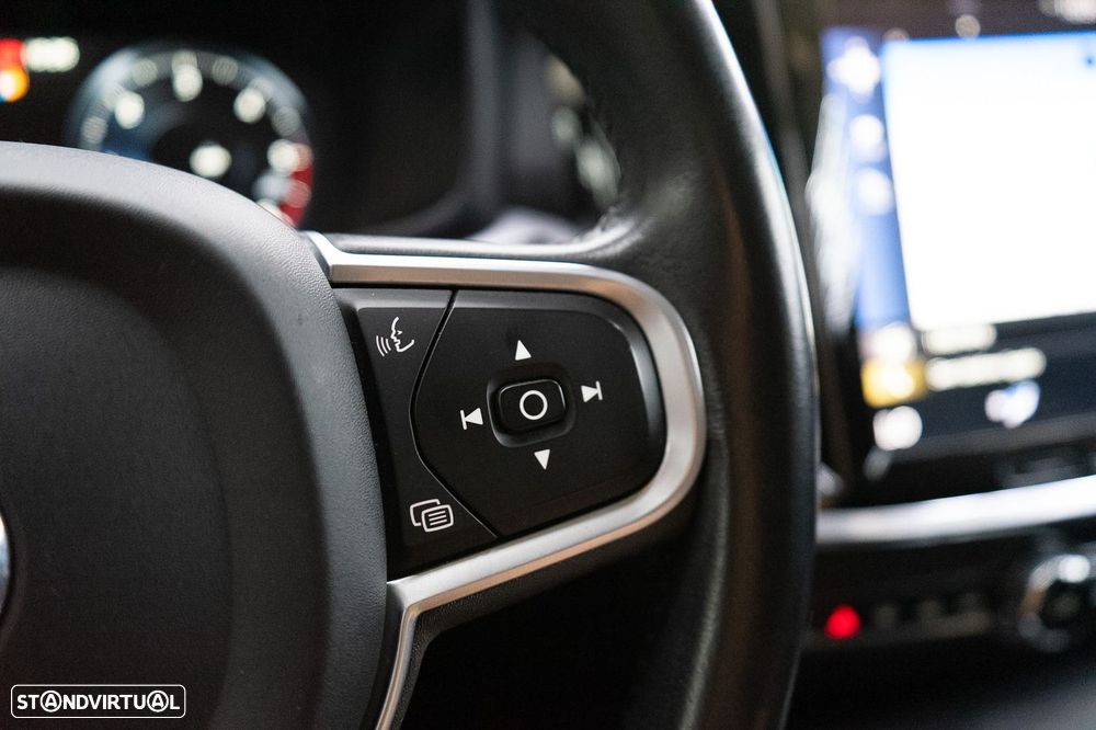 Volvo V60 2.0 D3 Momentum - 40