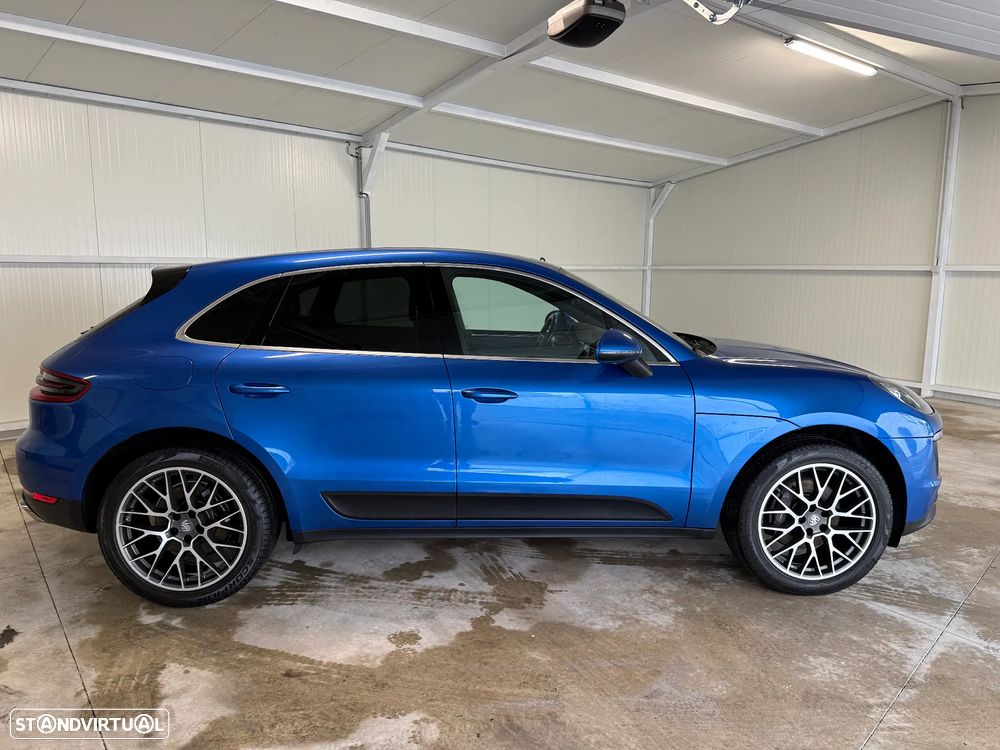 Porsche Macan Standard - 2