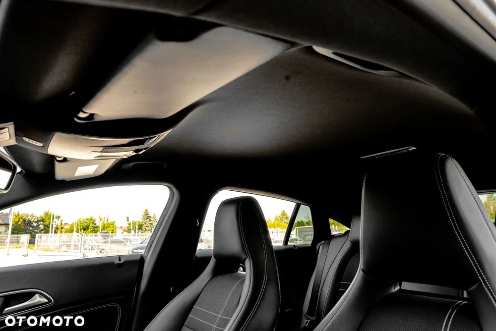Mercedes-Benz CLA 200 7G-DCT Peak Edition - 40