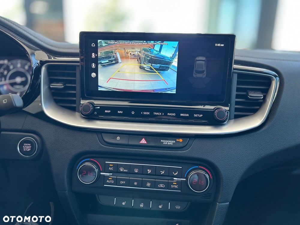 Kia XCeed - 24