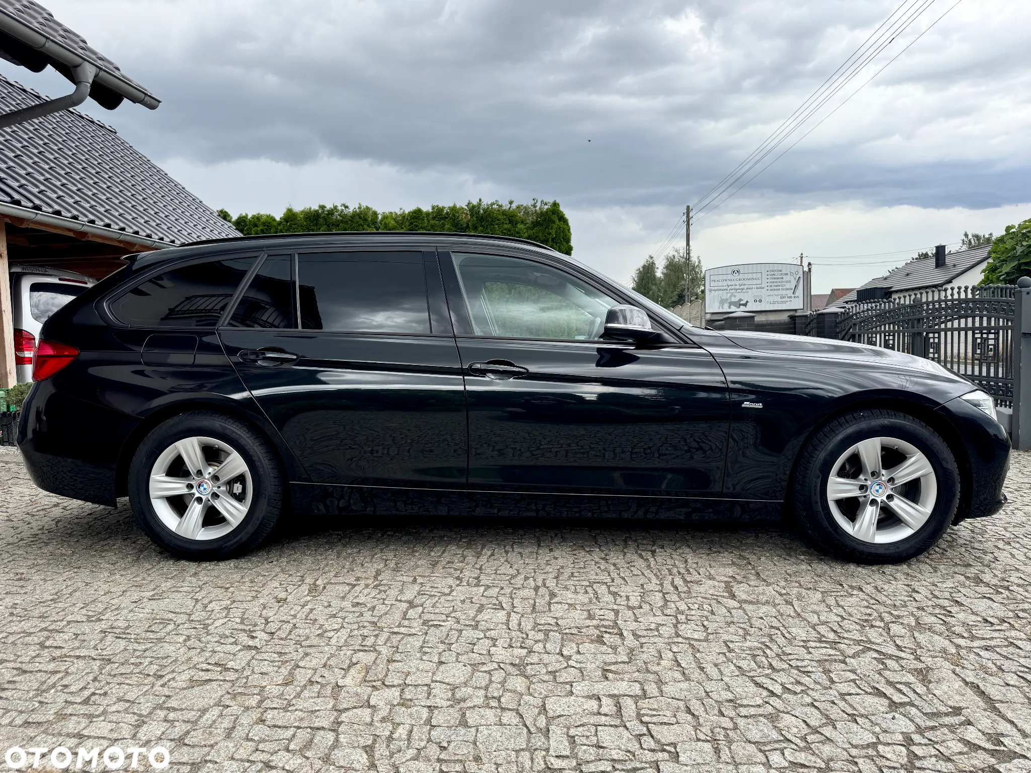 BMW Seria 3 320d Sport Line Shadow - 4