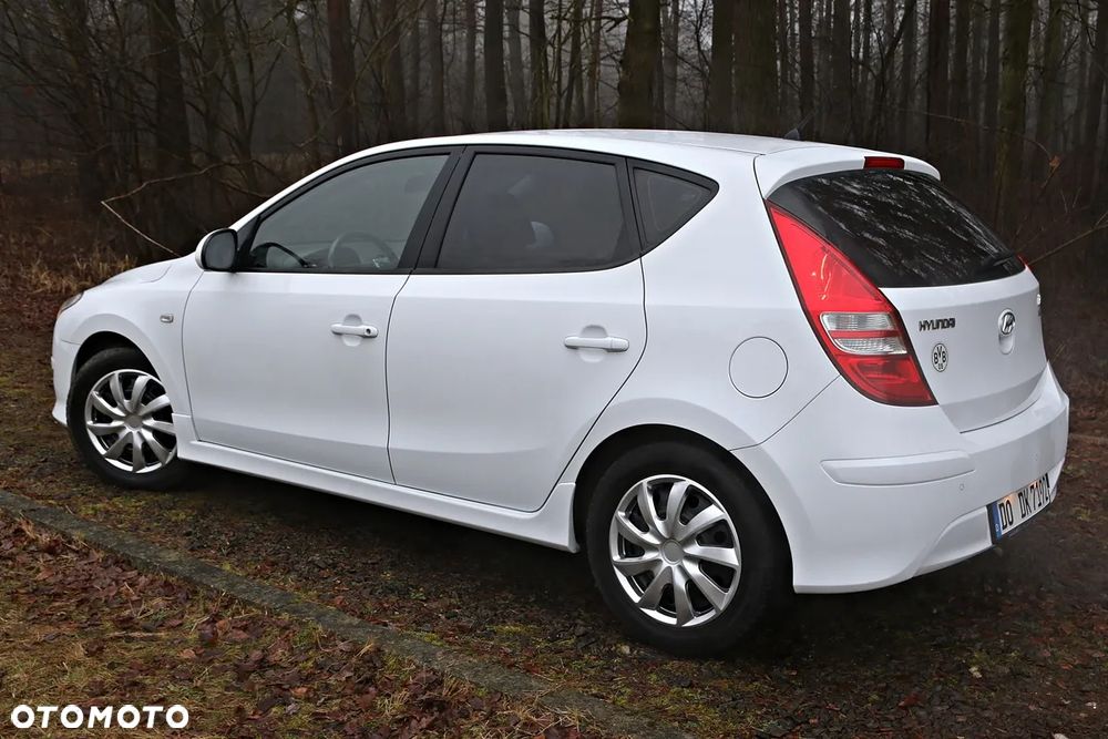 Hyundai i30 1.4 Blue Comfort - 28