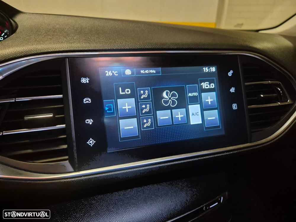 Peugeot 308 SW 1.6 BlueHDi Style - 18
