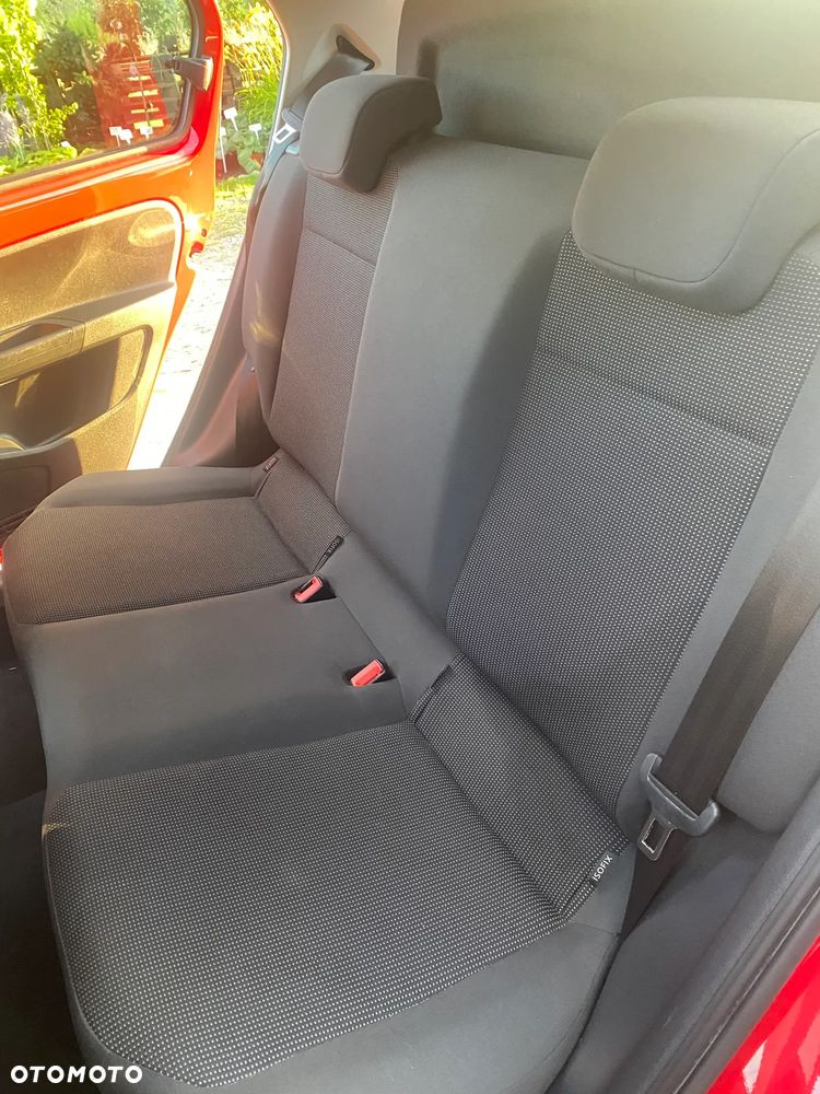 Volkswagen up! 1.0 Take - 6