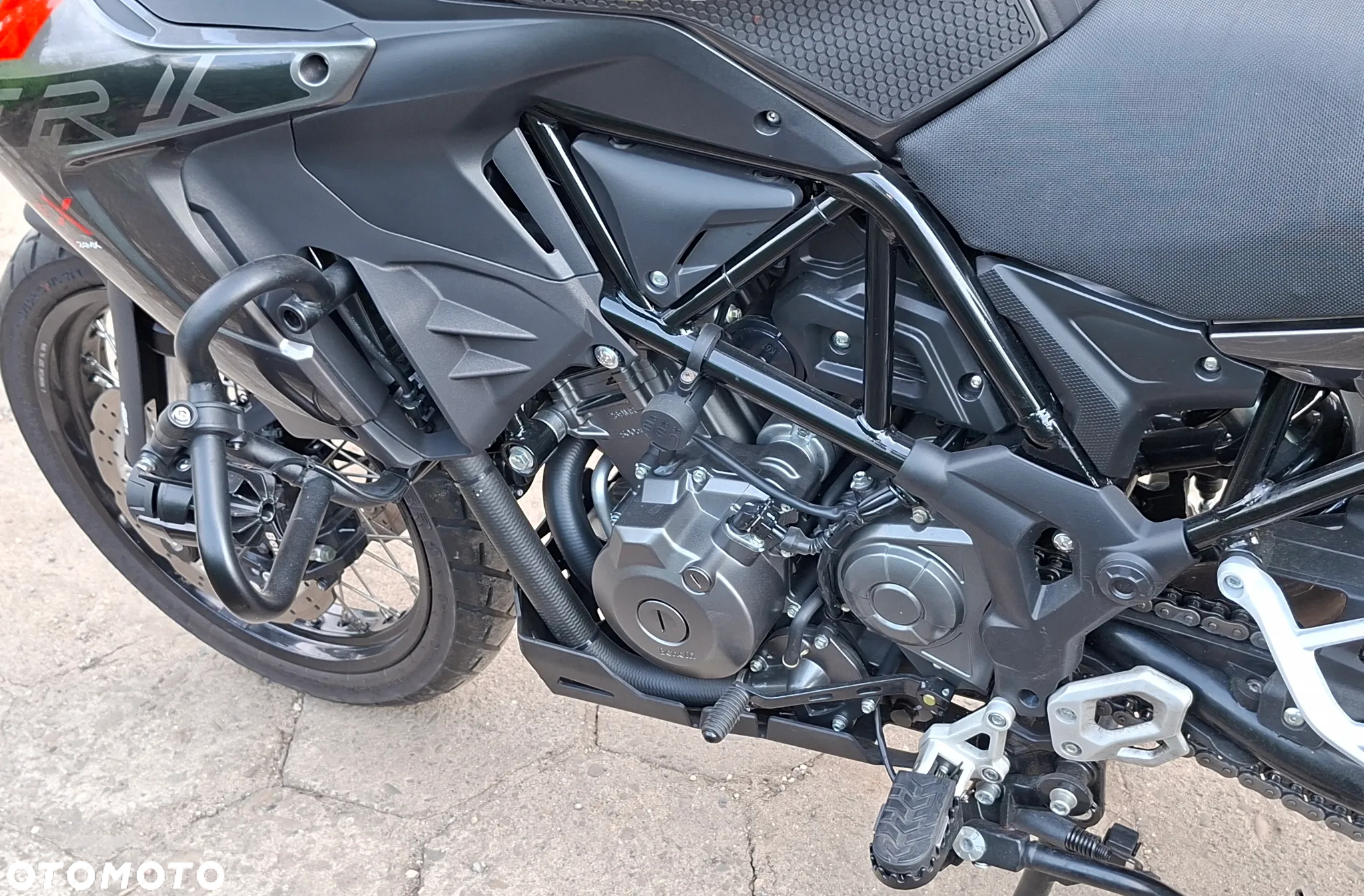 Benelli TRK 502X - 12