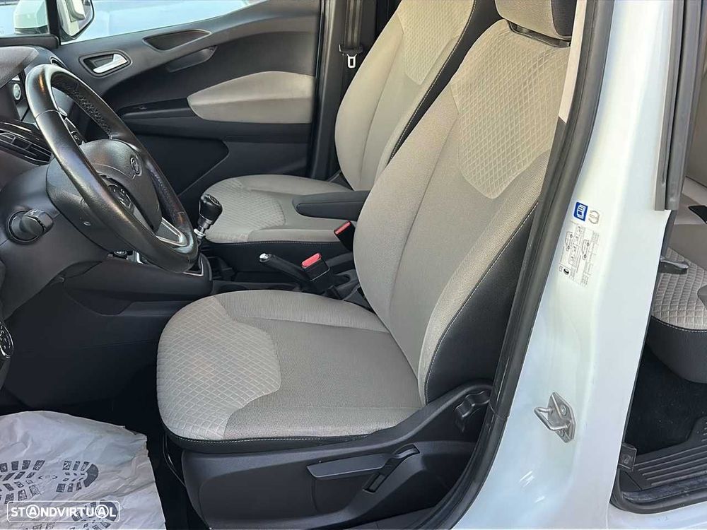 Ford Tourneo Courier 1.0 EcoBoost Titanium - 10