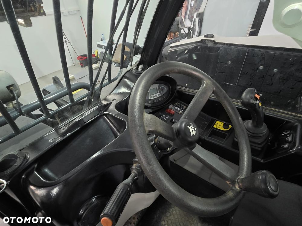 Bobcat T35.130 SLT - 9