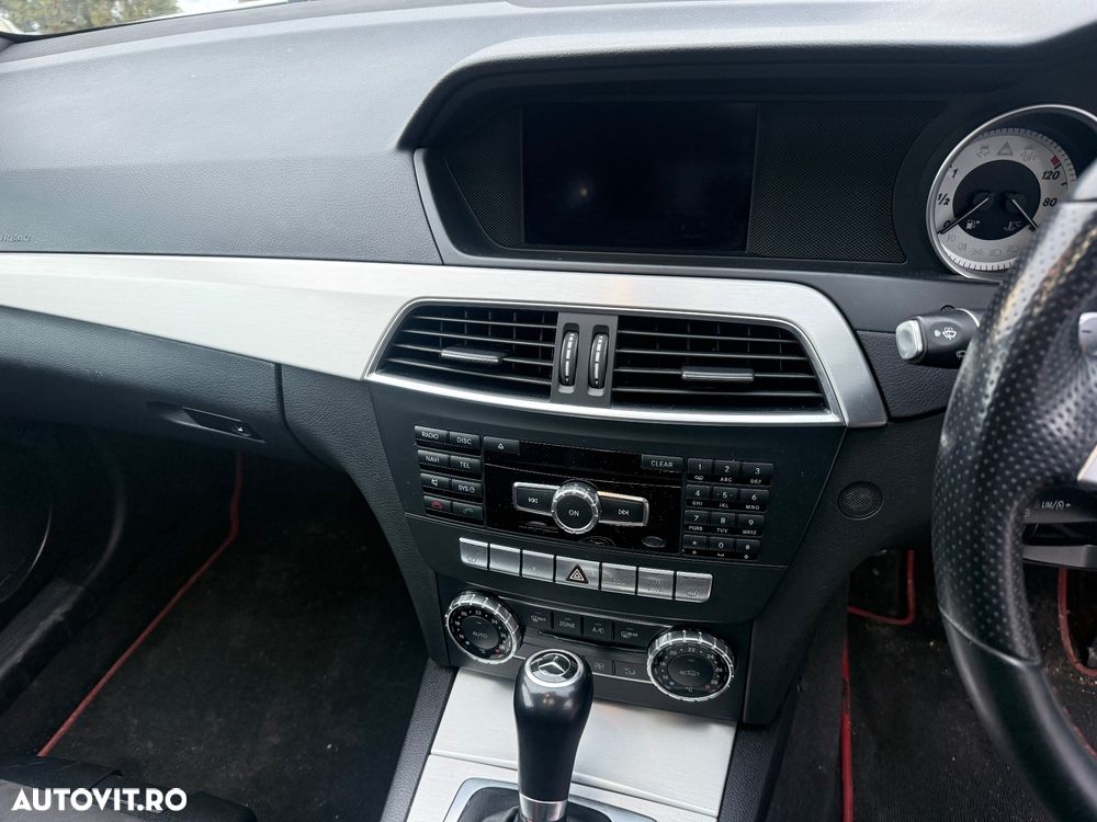 Cd player mercedes c class w204 facelift - 1