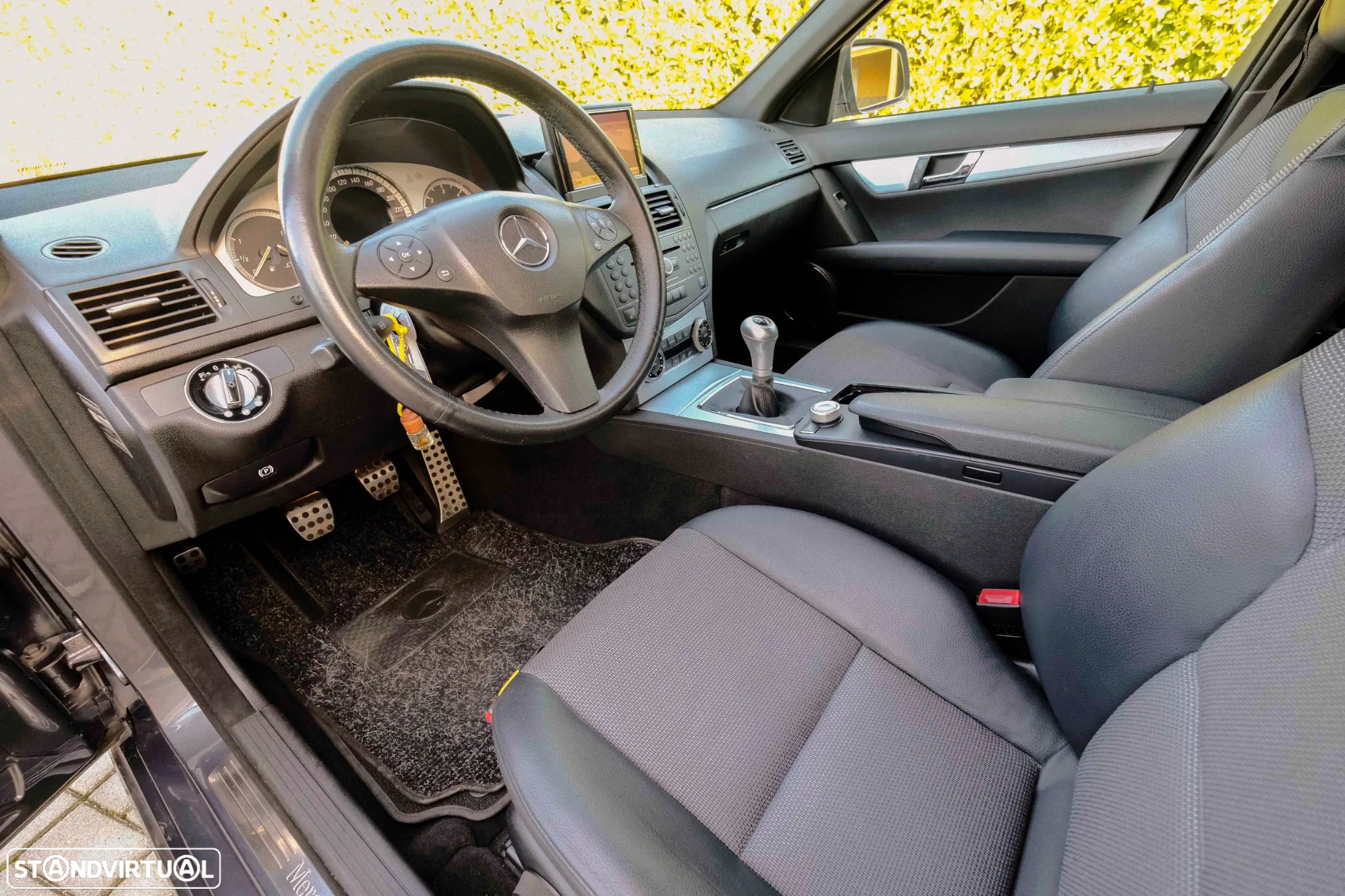 Mercedes-Benz C 220 - 13