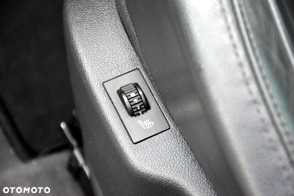 Peugeot 3008 HDi 150 Allure - 19