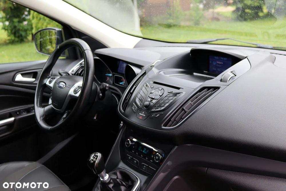 Ford Kuga 2.0 TDCi 4x4 Titanium - 22