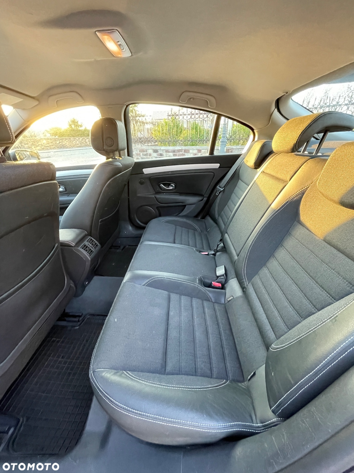Renault Laguna 1.6 16V 110 Expression - 11