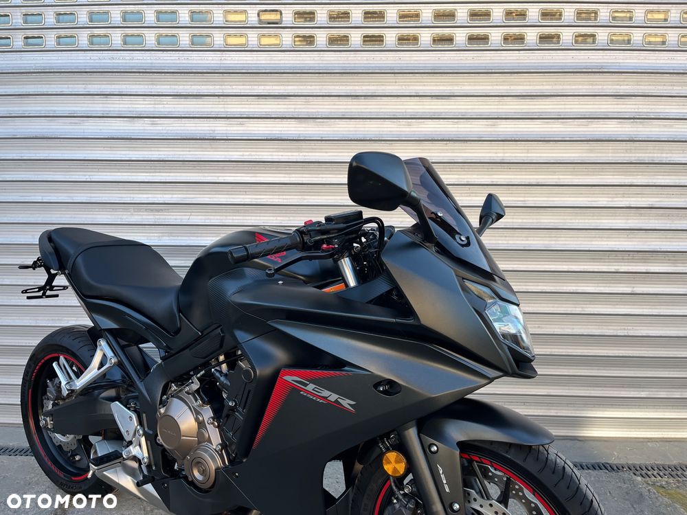 Honda CBR - 28