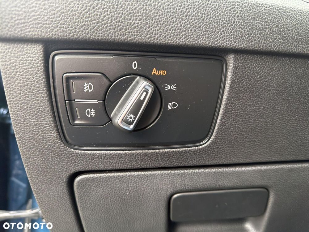 Volkswagen Passat Variant - 18