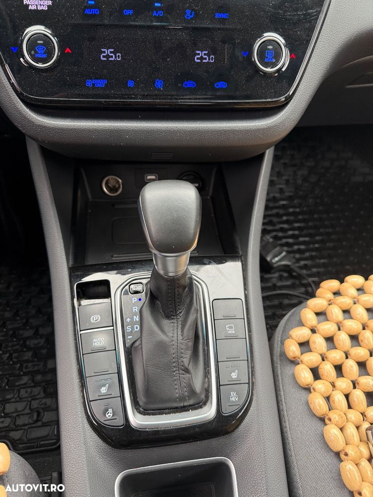 Hyundai IONIQ 1.6 141CP Exclusive - 21