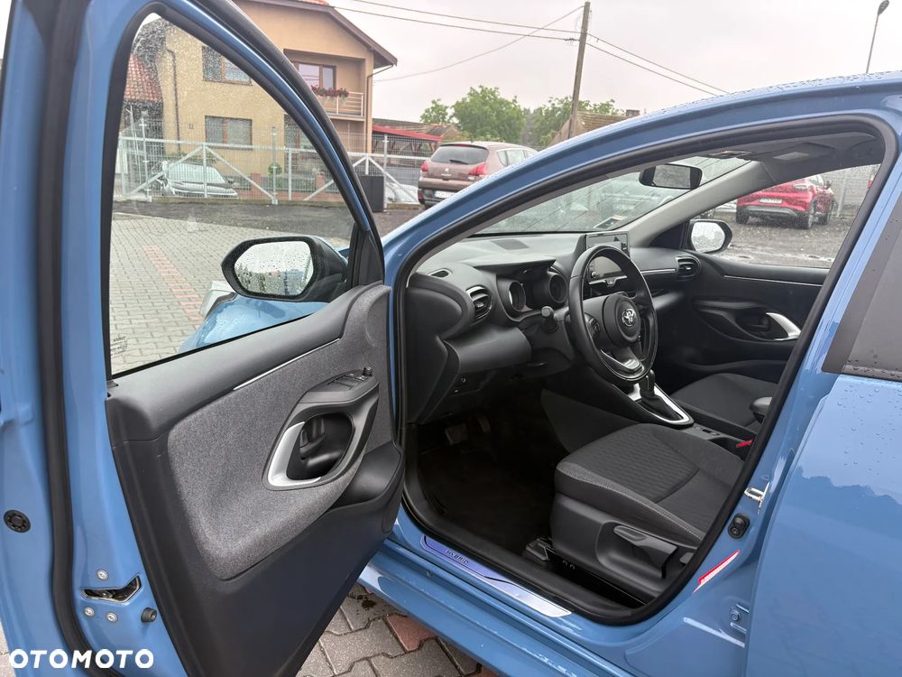 Toyota Yaris - 5