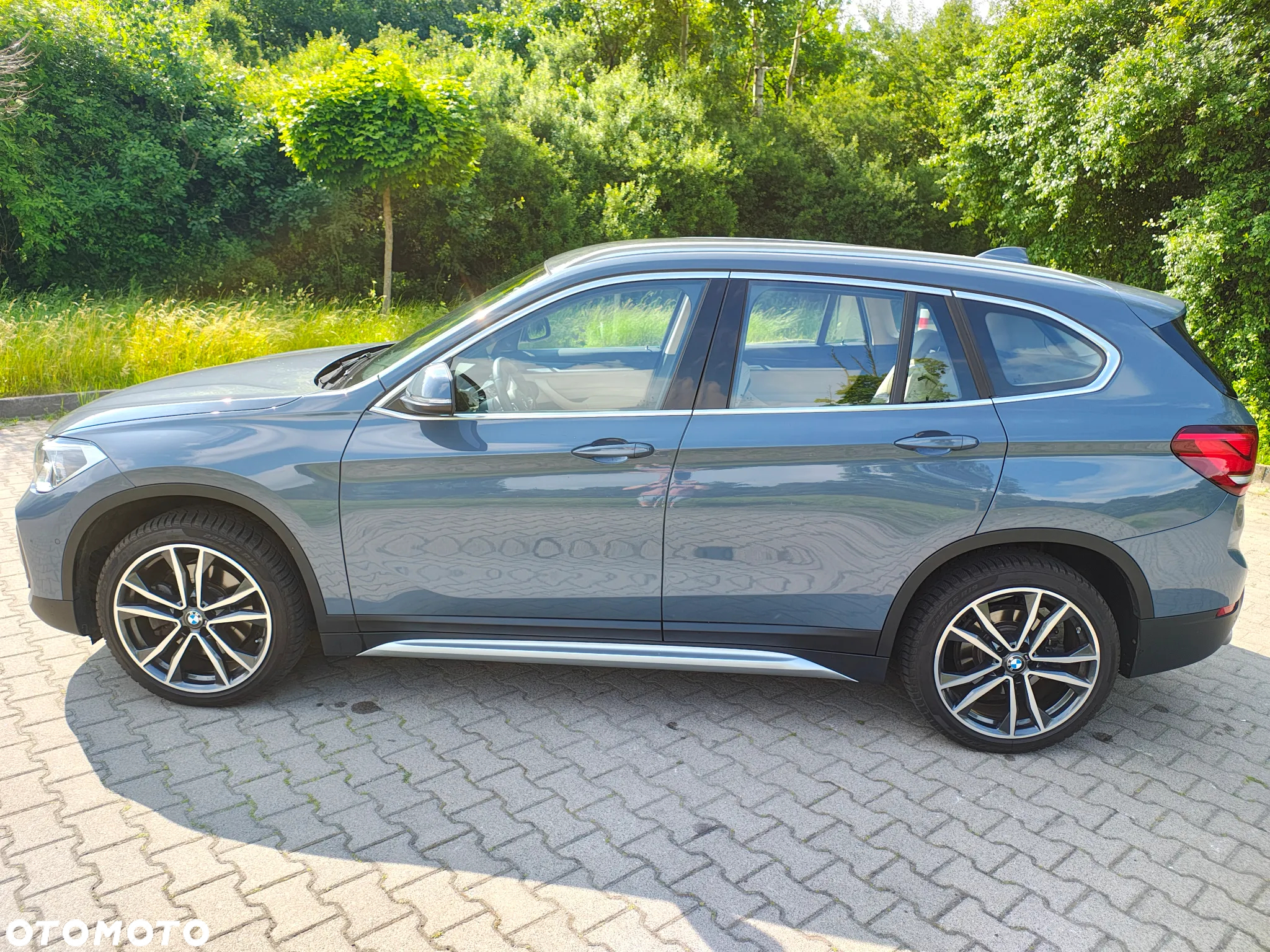 BMW X1 xDrive20i - 18