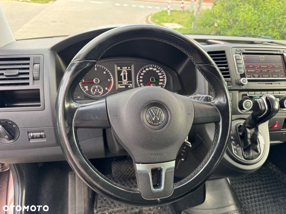 Volkswagen Caravelle - 17