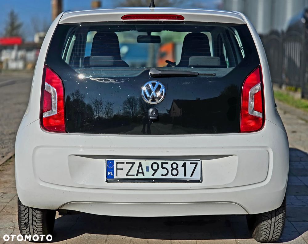 Volkswagen up! BlueMotion Technology move - 5