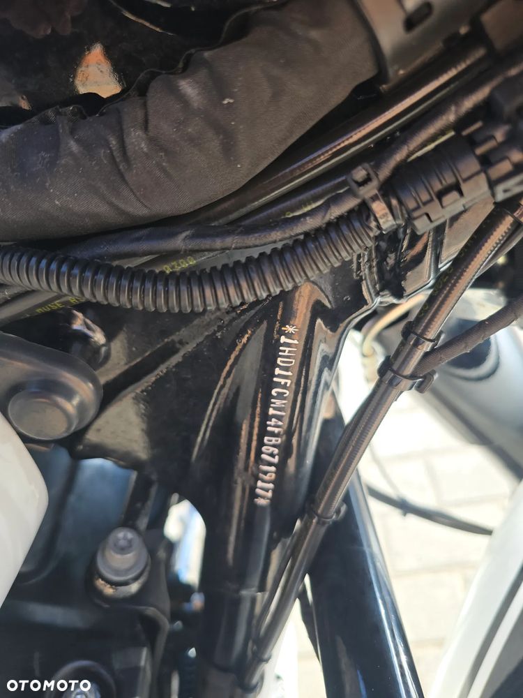 Harley-Davidson FLHS Electra Glide - 17