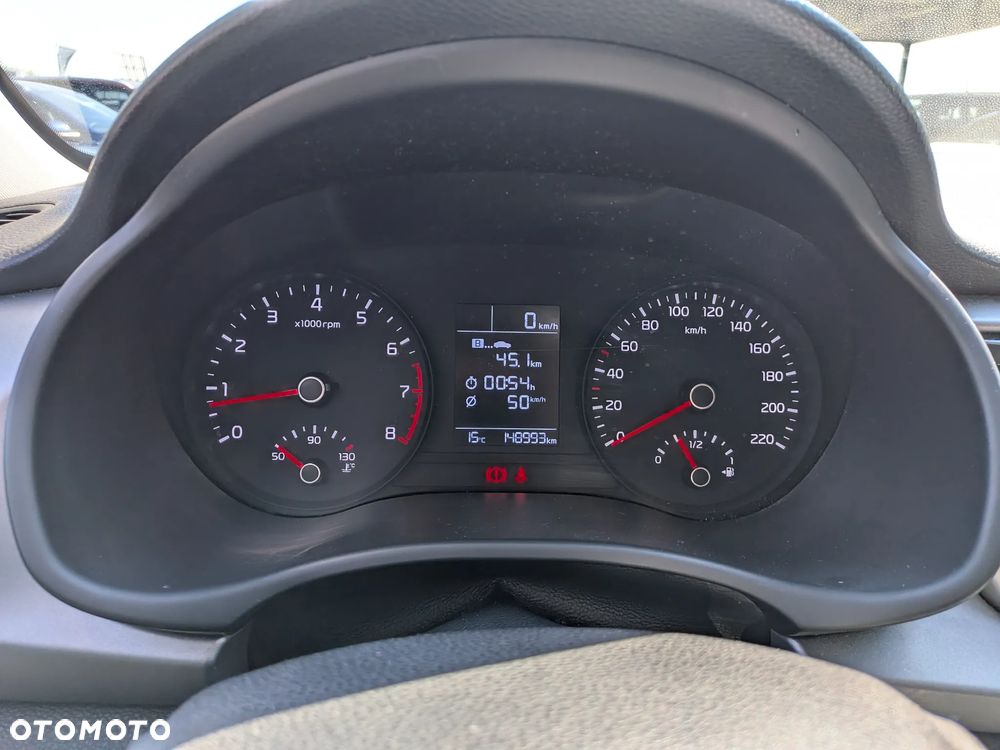 Kia Rio 1.4 L - 9
