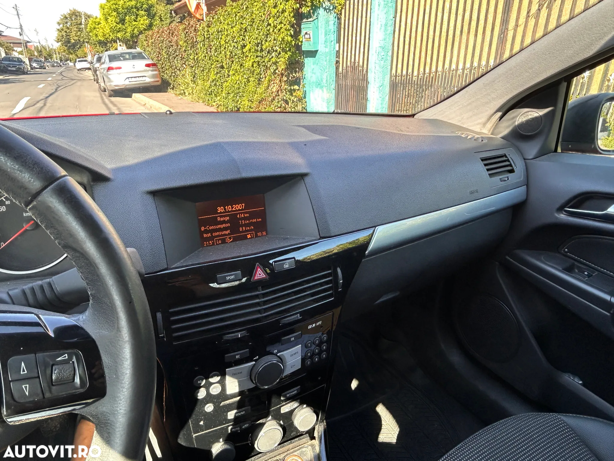 Opel Astra GTC 1.6 Sport - 15