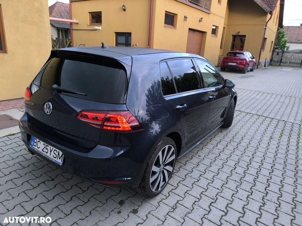 Volkswagen Golf - 3