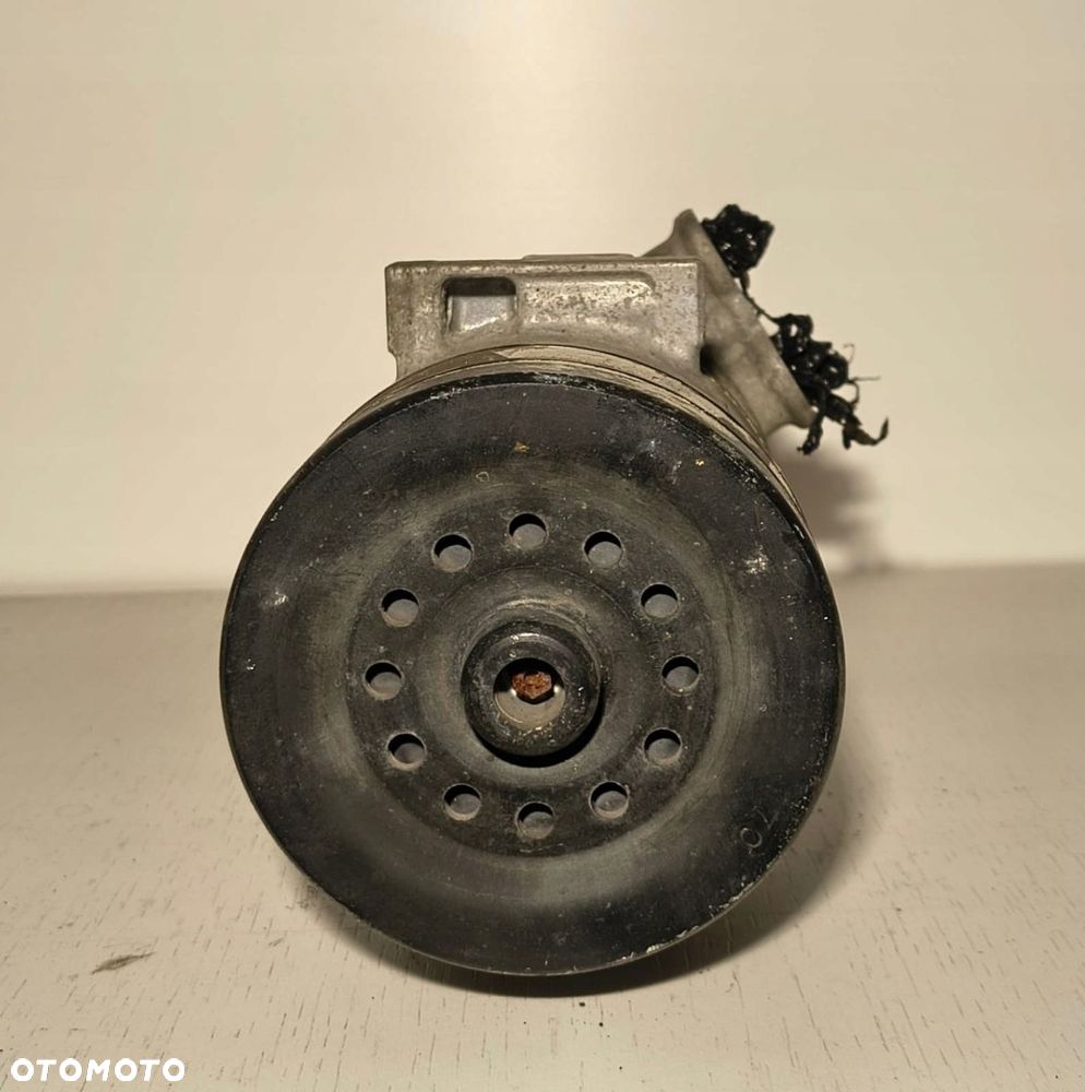 SPRĘŻARKA KOMPRESOR KLIMATYZACJI OPEL CORSA D MERIVA AGILA, 55701200 GQ2 - 3