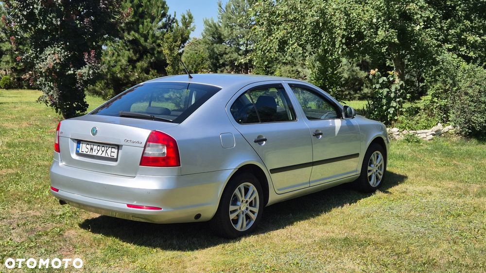 Skoda Octavia 1.6 Ambition - 4
