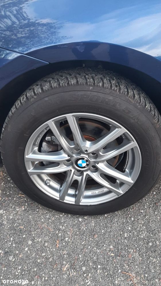 BMW Seria 2 218d - 32