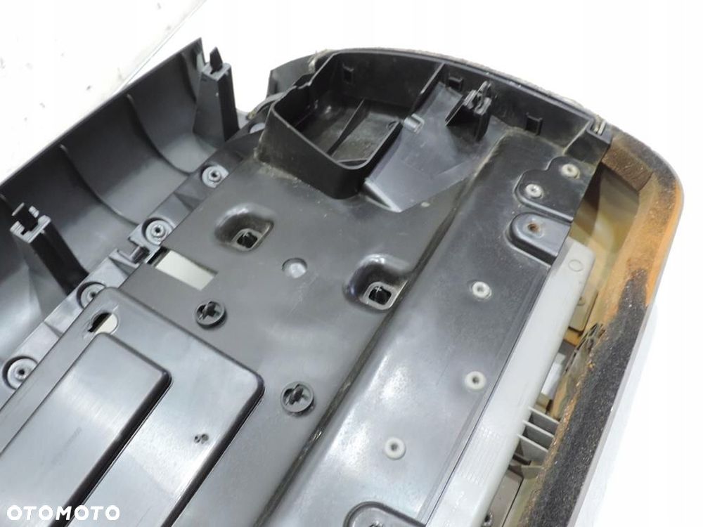 TAPICERKA KLAPY TYŁ AUDI A6 C6 AVANT - 9