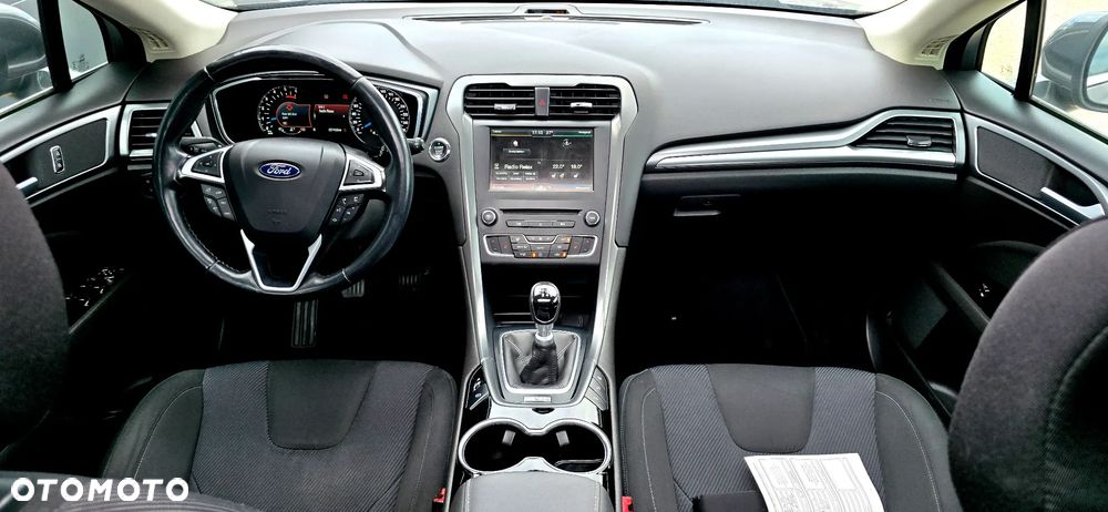 Ford Mondeo 2.0 EcoBlue Titanium - 22