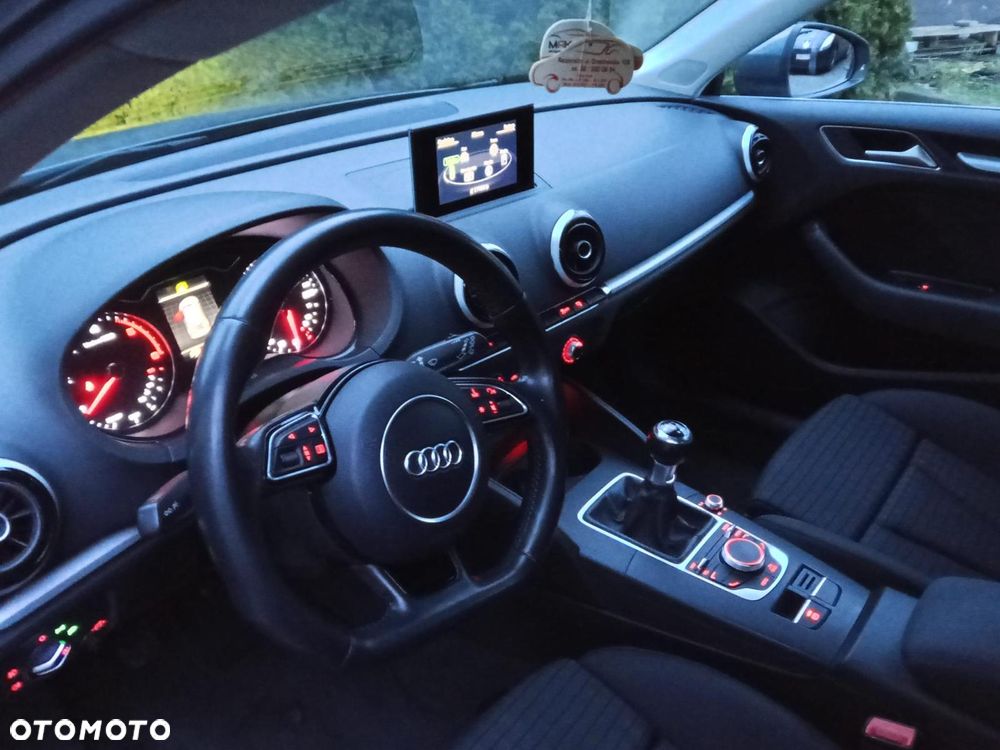 Audi A3 Sportback - 5