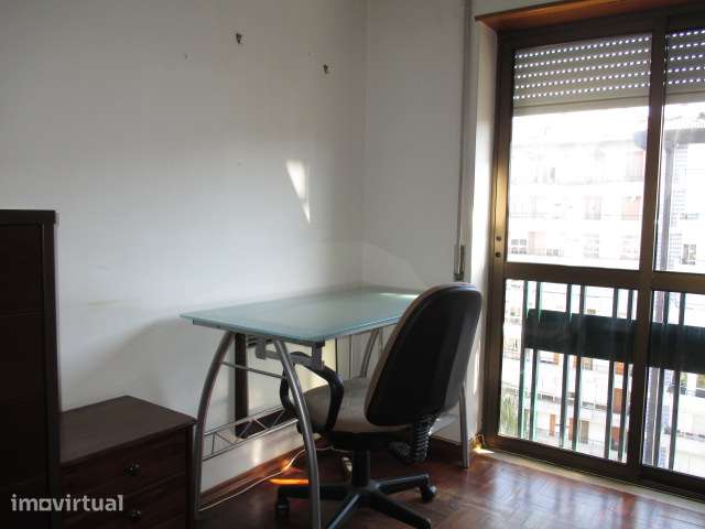 Quarto Av. Calouste Gulbenkian, Coimbra - Grande imagem: 3/29