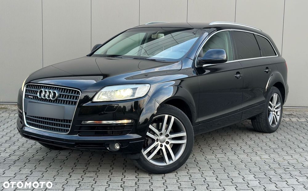 Audi Q7 - 1