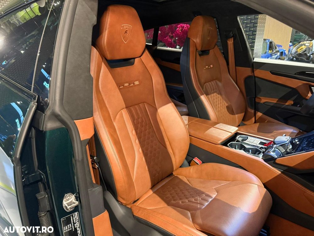 Lamborghini URUS - 30