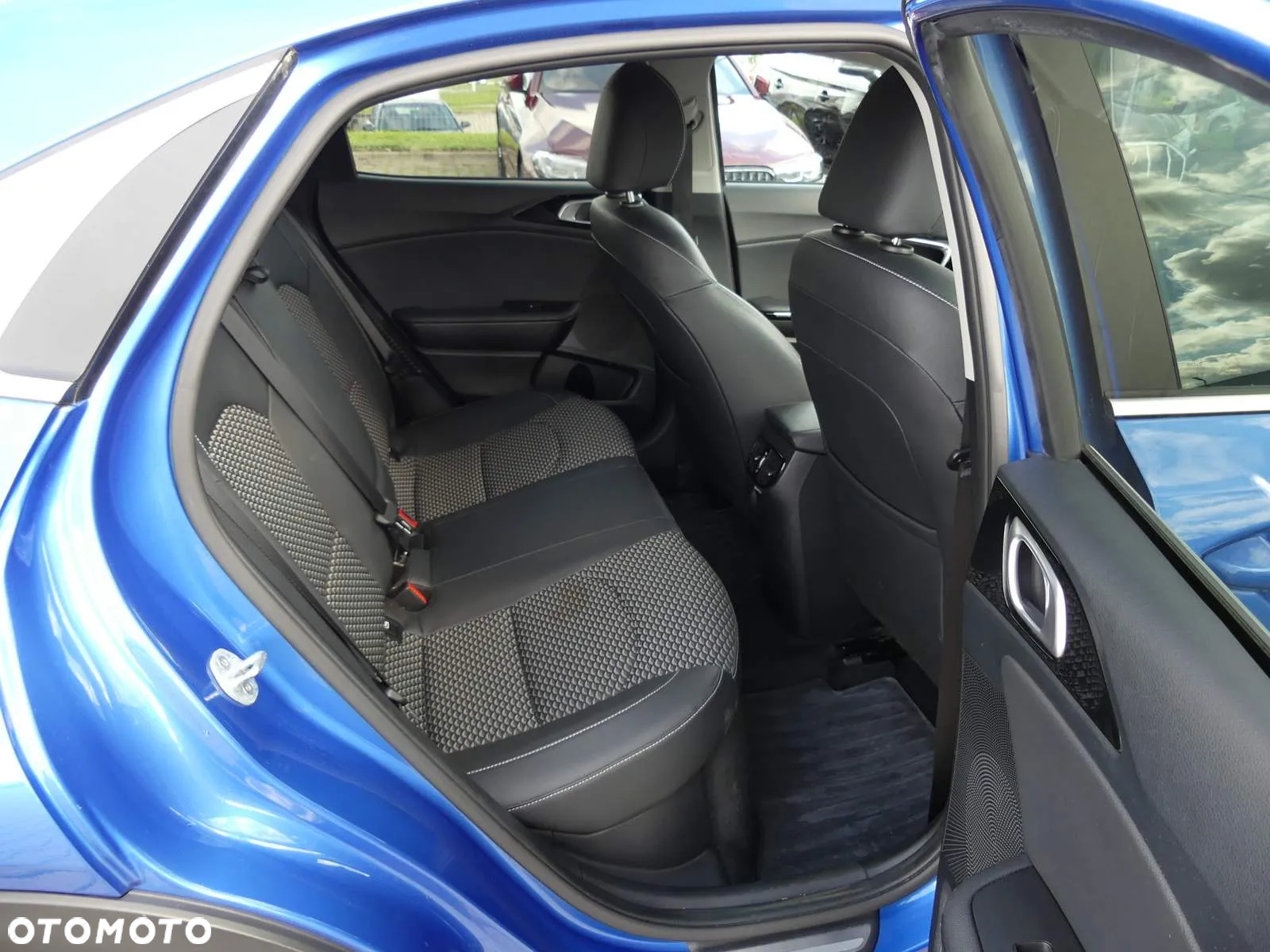 Kia XCeed - 9