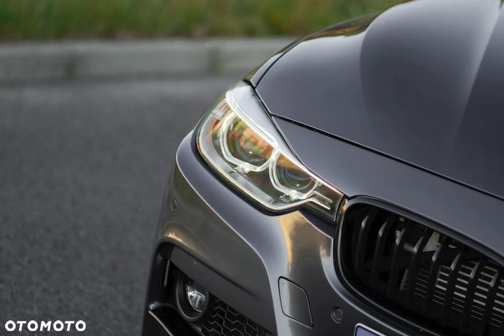 BMW Seria 3 335i Sport-Aut Sport Line - 3