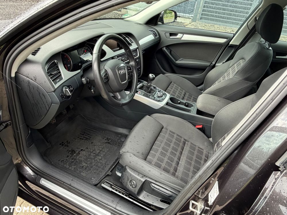 Audi A4 Avant 2.0 TDI DPF - 11